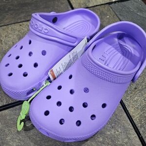 Brand *NEW* Crocs size J2
